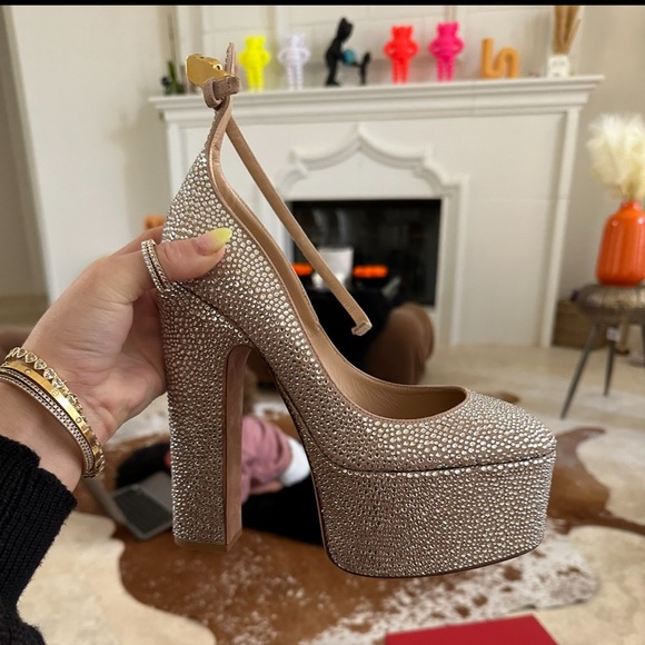 Valentino Garavani tan-go pump with crystals 155mm - Picture 6 of 14